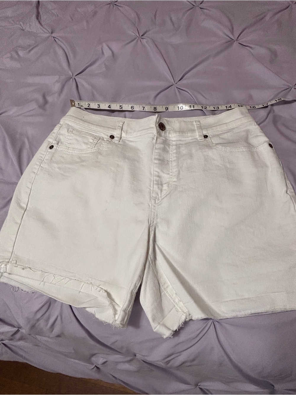 Lift White Denim Shorts - Size 6